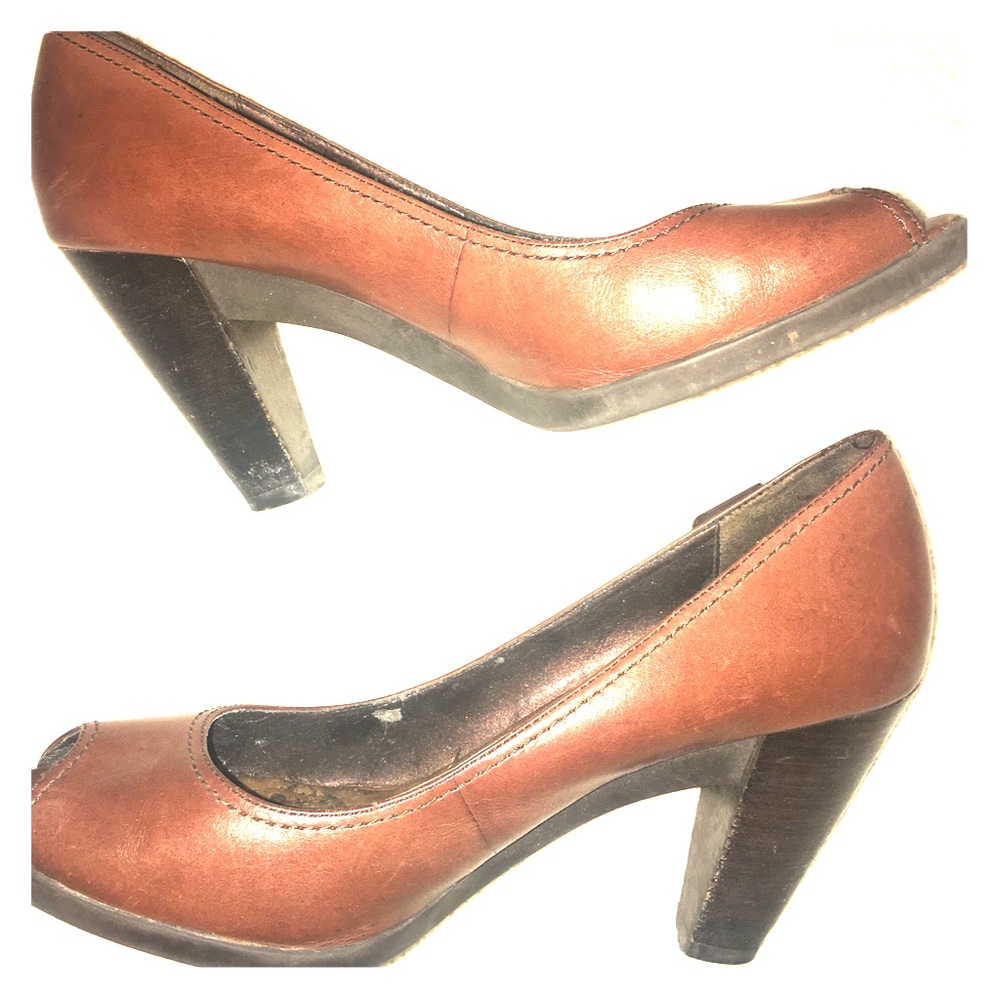 Used good condition Reba open toe heels